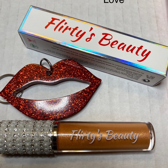 Flirty’s beauty LOVE lipgloss - Picture 1 of 1
